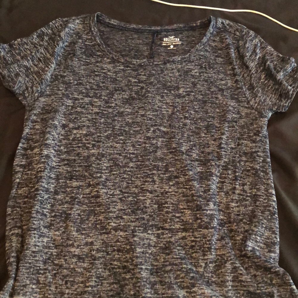 hollister tee